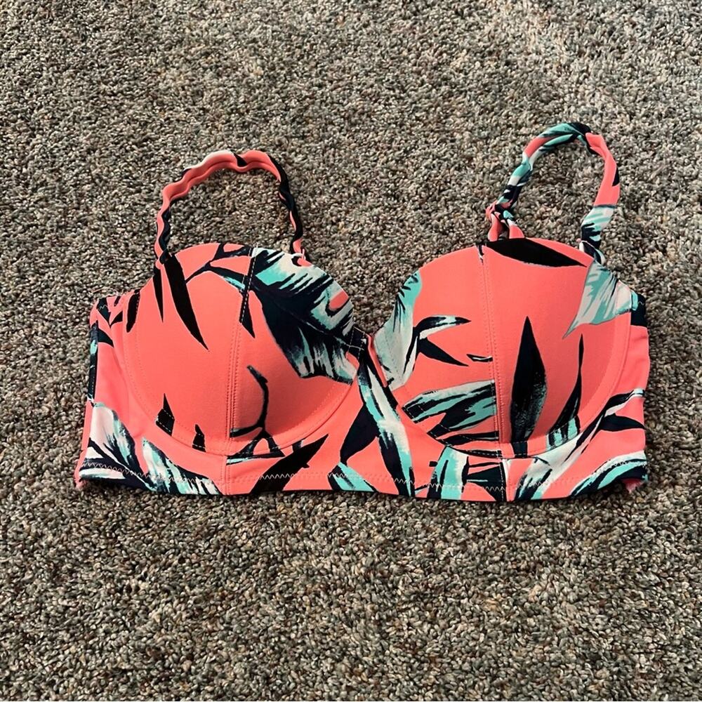 Old Navy Underwire Bikini Top Women's Size Small Tropical Swimwear Padded Cups